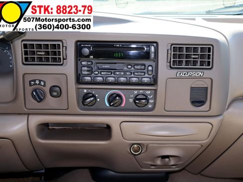 Used 2000 Ford Excursion XLT image 24