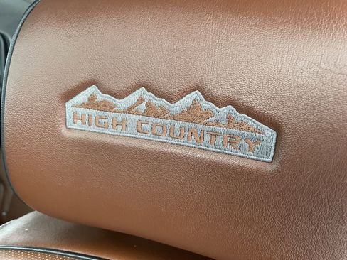 Used 2019 Chevrolet Traverse High Country image 33