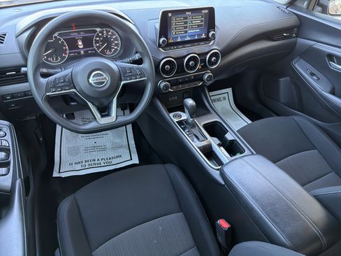 Used 2023 Nissan Sentra SV image 11