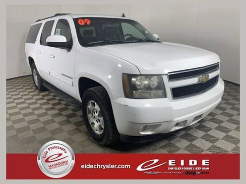 Used 2009 Chevrolet Suburban LT AWD/4WD image 1