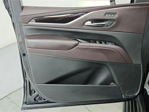 Used 2021 Cadillac Escalade Premium Luxury Platinum image 11
