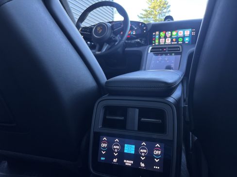 Certified 2020 Porsche Taycan Turbo S image 28