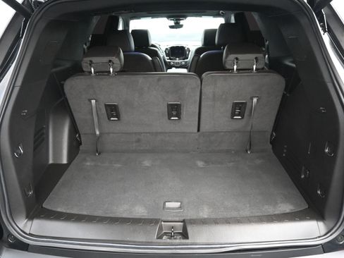 Used 2023 Chevrolet Traverse RS AWD/4WD image 32