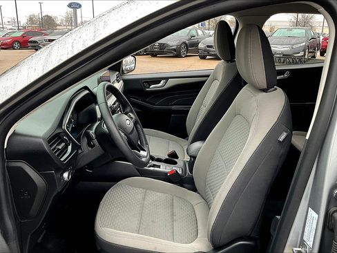 Used 2021 Ford Escape SE w/ Convenience Package image 16