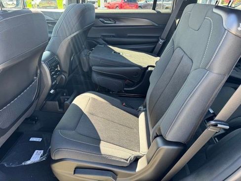 New 2026 Jeep Grand Cherokee L 4WD image 28