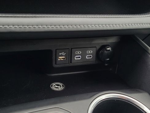 Certified 2024 Toyota Highlander LE image 20