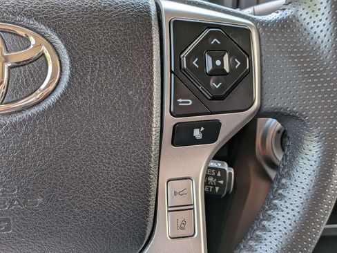 Used 2021 Toyota 4Runner SR5 Premium w/ Moonroof Package RWD image 36