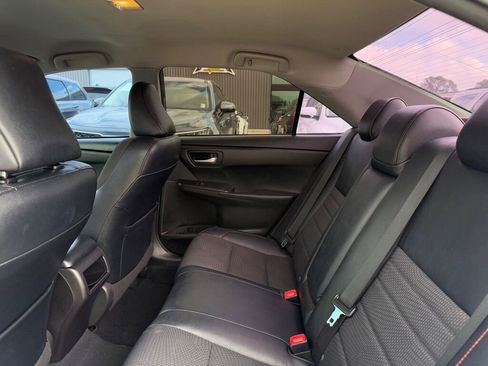 Used 2017 Toyota Camry LE image 20