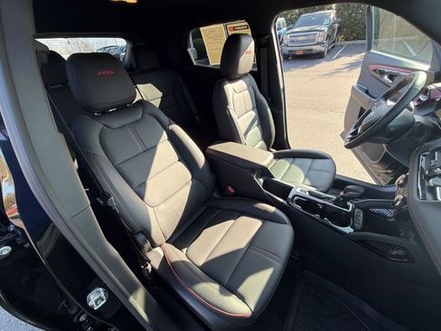 Used 2025 Chevrolet TrailBlazer RS w/ Driver Confidence Package image 24