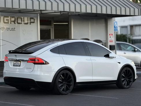 Used 2017 Tesla Model X 100D AWD/4WD image 5