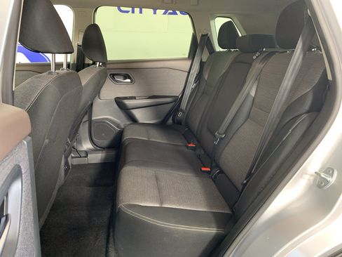 Used 2023 Nissan Rogue SV FWD image 32