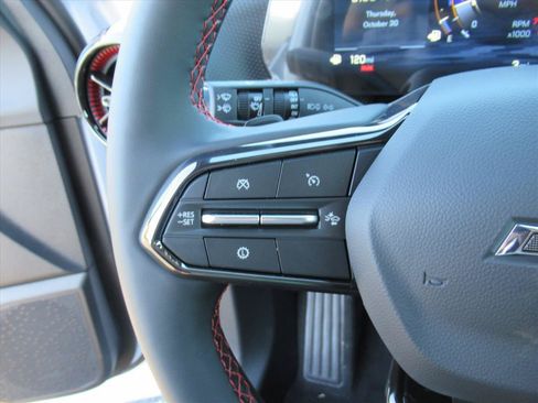 Used 2026 Chevrolet Equinox RS w/ Convenience Package III FWD image 18