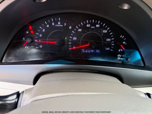 Used 2011 Toyota Camry LE FWD image 12