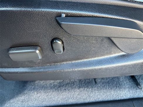 Used 2021 Chevrolet Colorado ZR2 image 16