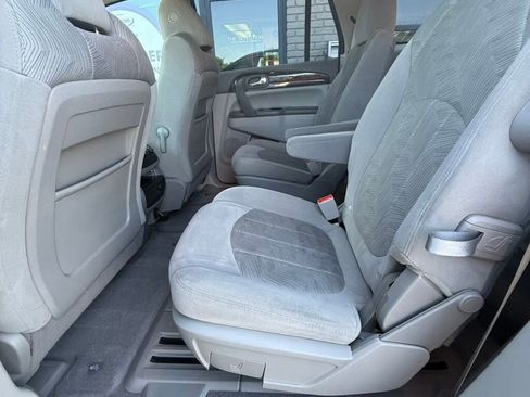 Used 2017 Buick Enclave Convenience FWD image 38
