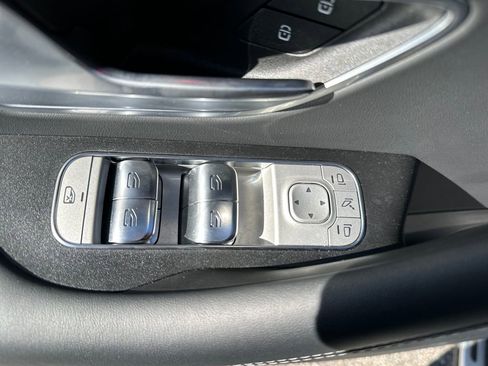 Certified 2025 Mercedes-Benz GLS 63 AMG 4MATIC image 33