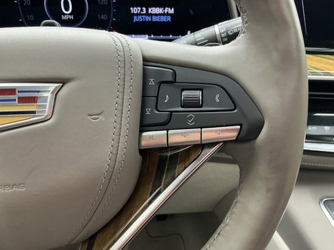 Used 2023 Cadillac Escalade Premium Luxury Platinum image 11