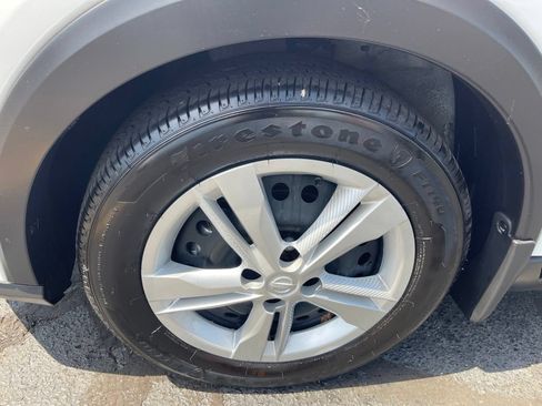 Used 2025 Nissan Kicks Play S FWD image 27