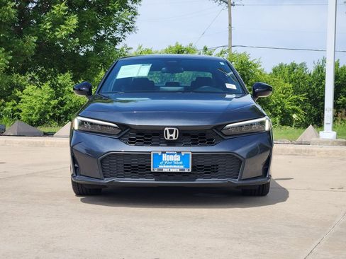 Used 2025 Honda Civic Sport image 2