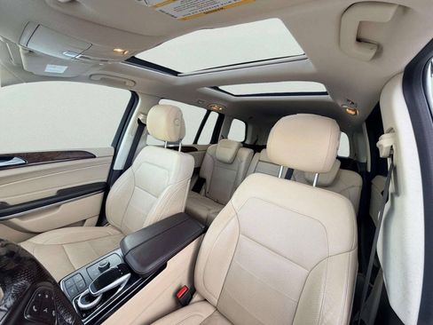 Used 2019 Mercedes-Benz GLS 550 4MATIC image 25
