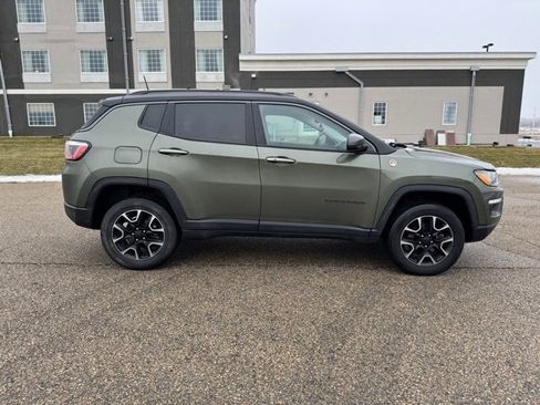 Used 2019 Jeep Compass Trailhawk w/ Cold Weather Group image 11