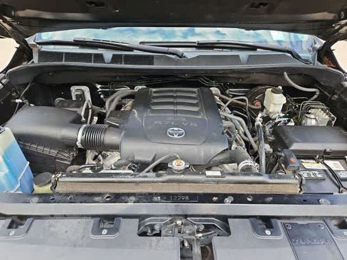 Used 2021 Toyota Tundra SR5 w/ SR5 Leather Package RWD image 12