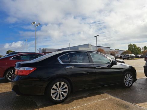 Used 2013 Honda Accord Touring image 5