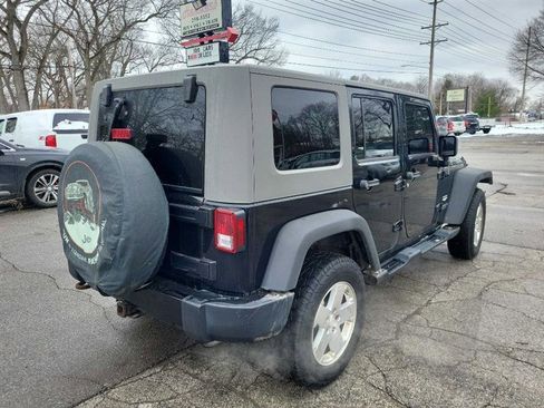 Used 2009 Jeep Wrangler Unlimited Sahara w/ Trailer Tow Group image 2