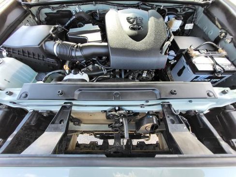 Used 2022 Toyota Tacoma SR5 w/ Trail Edition AWD/4WD image 24