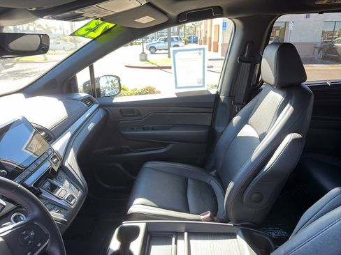 Used 2023 Honda Odyssey Sport image 14
