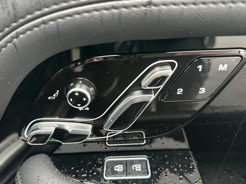 Used 2022 Land Rover Range Rover Westminster Edition image 22
