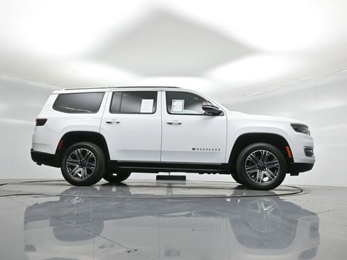 Used 2024 Jeep Wagoneer Series II w/ Flexible Seating Group image 53