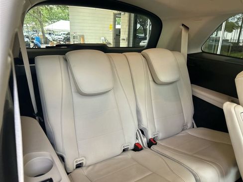 Used 2022 Mercedes-Benz GLS 450 4MATIC image 37
