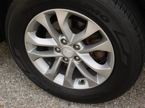 Used 2020 Hyundai Santa Fe SEL FWD image 9