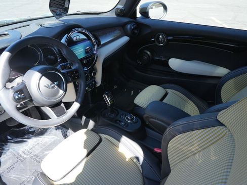 Used 2023 MINI Cooper SE FWD image 9