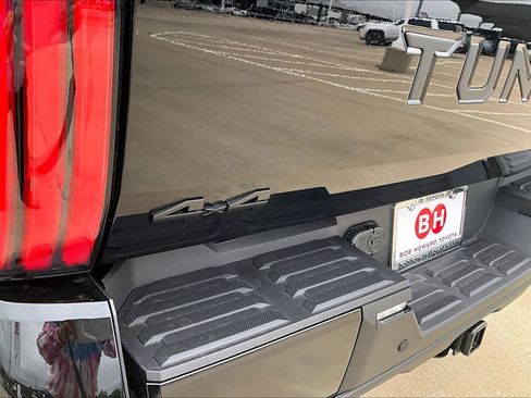 New 2026 Toyota Tundra Platinum AWD/4WD image 15