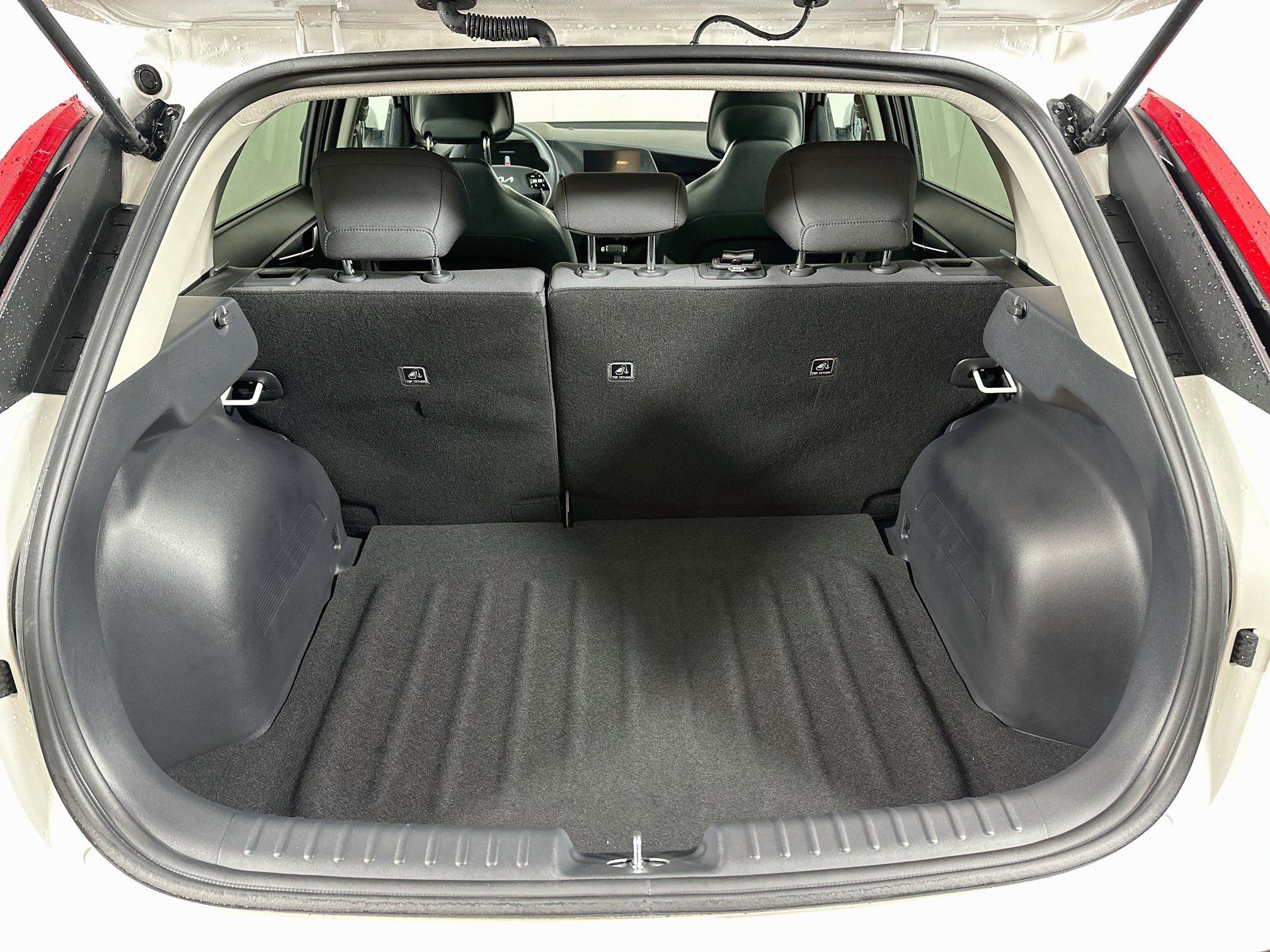 Certified 2026 Kia Niro LX FWD image 23