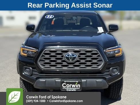 Used 2022 Toyota Tacoma TRD Off-Road w/ Technology Package AWD/4WD image 7