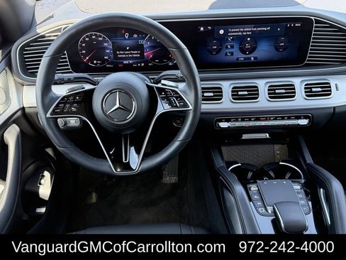 Used 2025 Mercedes-Benz GLE 350 4MATIC w/ Driver Assistance Package image 11