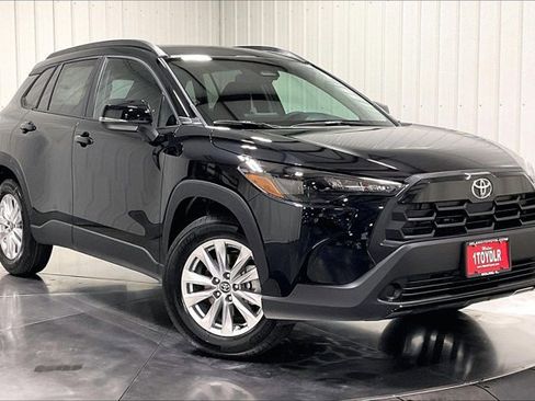 New 2026 Toyota Corolla Cross LE image 2