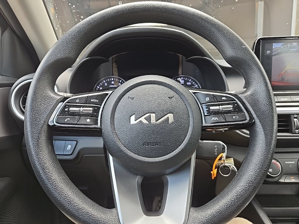 Certified 2023 Kia Forte LXS FWD image 13