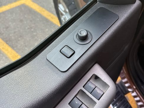 Used 2012 Ford F350 Lariat w/ Chrome Pkg image 15