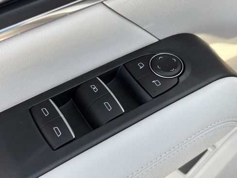 New 2026 GMC Terrain Denali w/ LPO, Floor Liner Package image 21