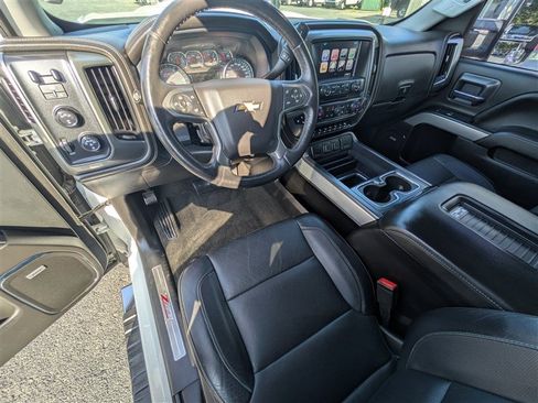 Used 2018 Chevrolet Silverado 2500 LTZ w/ Duramax Plus Package AWD/4WD image 15