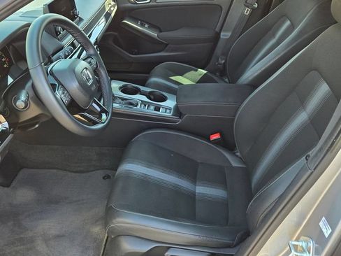 Used 2025 Honda Civic Sport image 13