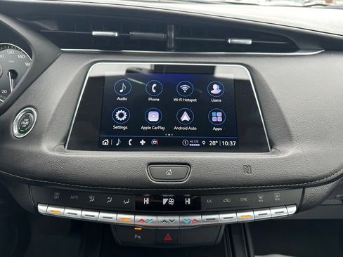 Used 2021 Cadillac XT4 Premium Luxury image 18