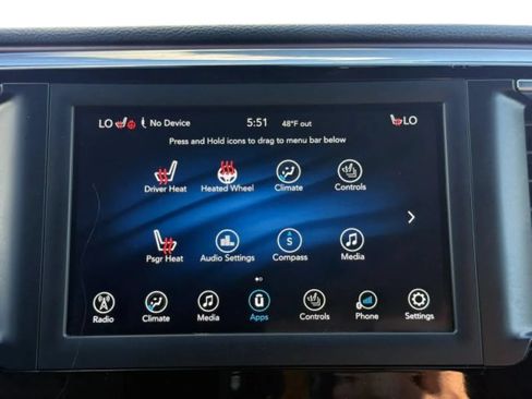 Used 2020 Chrysler Pacifica Touring-L FWD image 32