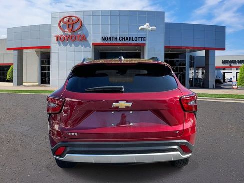 Used 2025 Chevrolet Trax LT w/ Driver Confidence Package FWD image 7