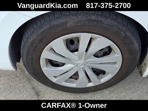 Used 2024 Nissan Versa S w/ Trunk Package image 32