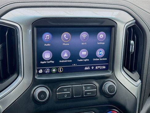 Used 2023 Chevrolet Silverado 2500 LT w/ Convenience Package image 9